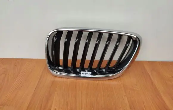 BMW 2 F22 F23 Front bumper upper radiator grill 7464481