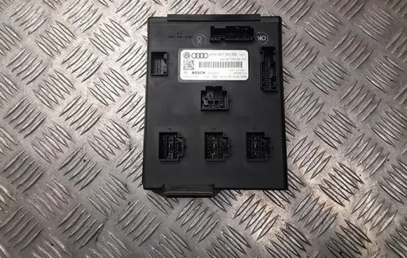 Volkswagen Touareg II Comfort/convenience module 4H0907063DE