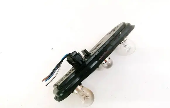 BMW 5 E39 Tail light bulb cover holder 8371324 393440