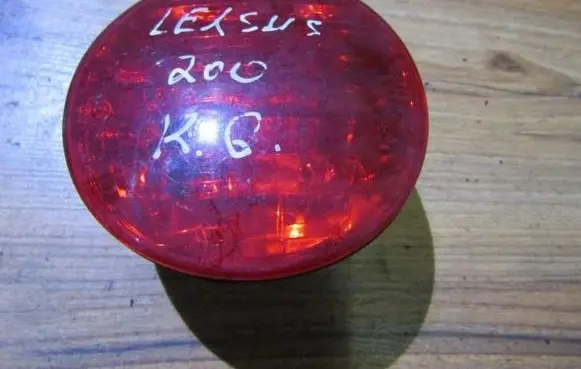 Lexus IS 200-300 Rear fog light 