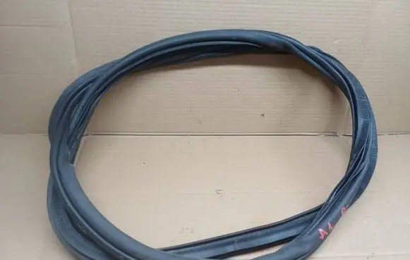 Audi A1 Rubber seal front coupe door 8X4831721 13116100