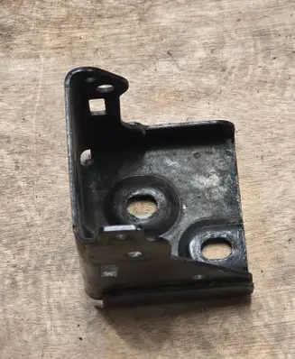 Mercedes-Benz E W213 Radiator support slam panel bracket A2136261300