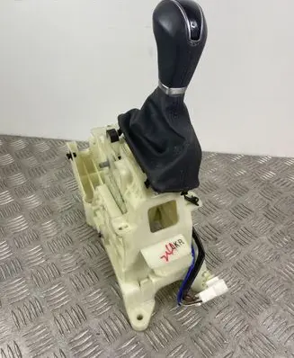 Hyundai Grand Santa Fe NC Gear shifter/selector