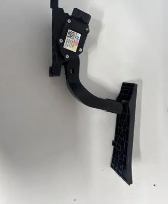 KIA Sportage Accelerator throttle pedal 327002S000 JGB1289A