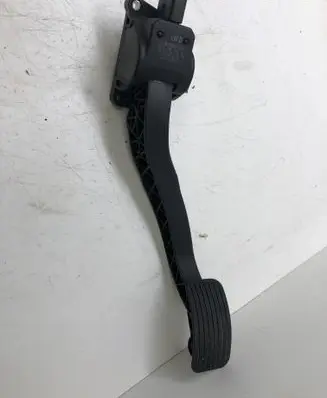 Peugeot 3008 I Accelerator throttle pedal 9671417080