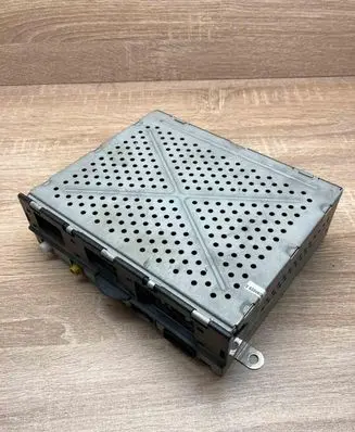 Audi A8 S8 D3 4E Radio/CD/DVD/GPS head unit 4E0035541
