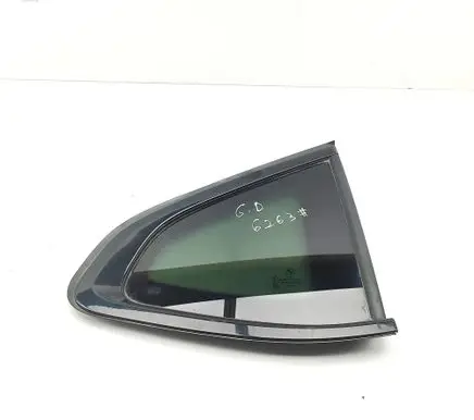 BMW X4 G02 Rear side window 7416548