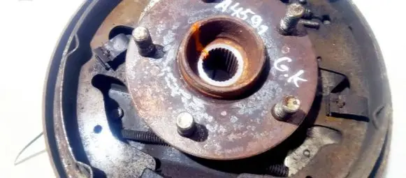 Suzuki Grand Vitara II Rear wheel hub