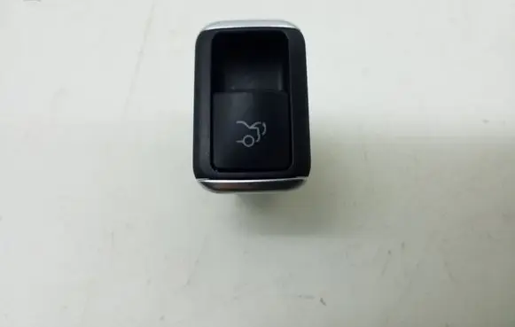 Tailgate opening switch