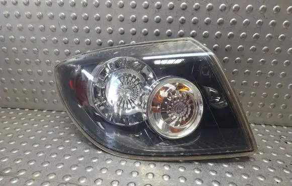 Mazda 3 I Rear/tail lights S27725491 P3805