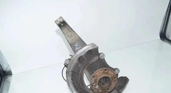 BMW 5 F10 F11 Front wheel hub 6777751 31216777751 31214082761