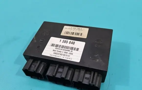 Seat Toledo II (1M) Central body control module 1J0959799S IMPRK1385648