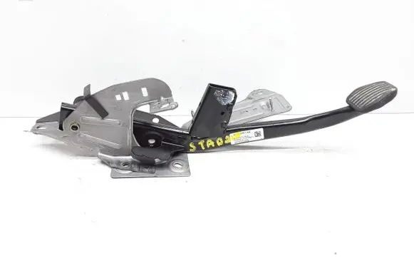 Ford Grand C-MAX Brake pedal AV612467AE