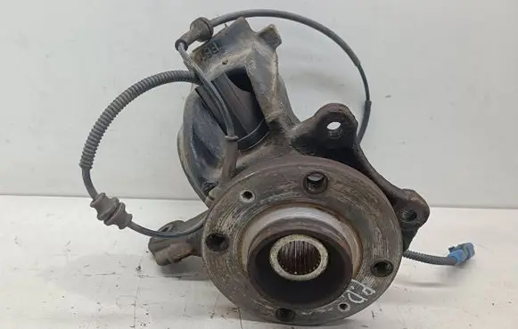 Citroen C4 Cactus Front wheel hub