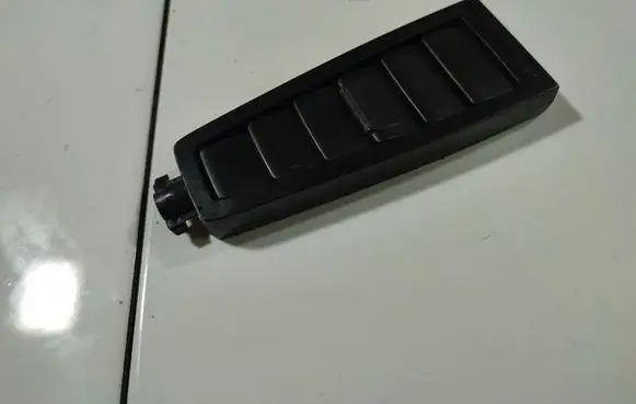 Citroen C4 I Picasso Dash center air vent grill 9658168677A01