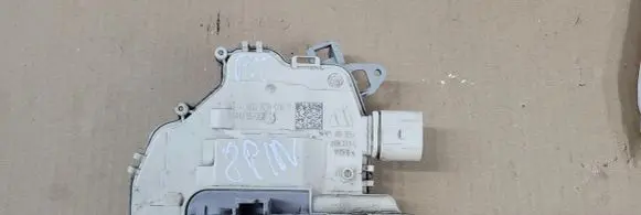 Audi A3 S3 8V Rear door lock 4G0839016C