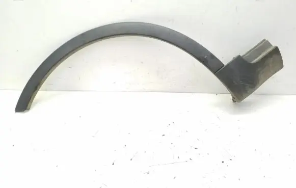 Ford Kuga I Front arch trim 8V41S16D239