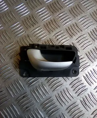 Volvo S80 Front door interior handle 09170045