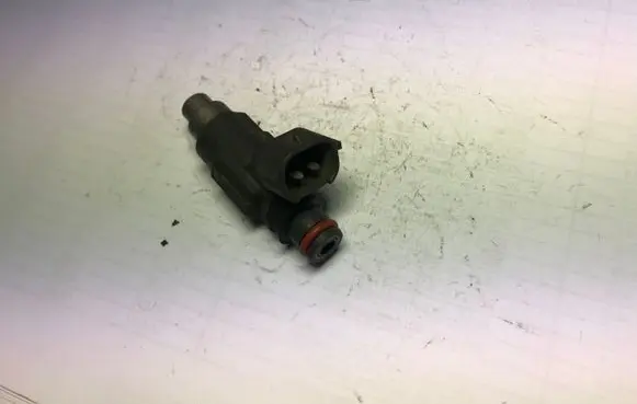 Mitsubishi Space Star Fuel injector CDH166 73096Z3