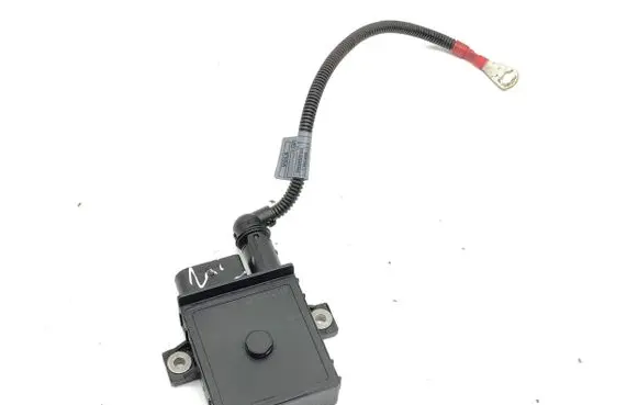 BMW 5 E60 E61 Glow plug pre-heat relay E2110022360 0007191688 0522140701