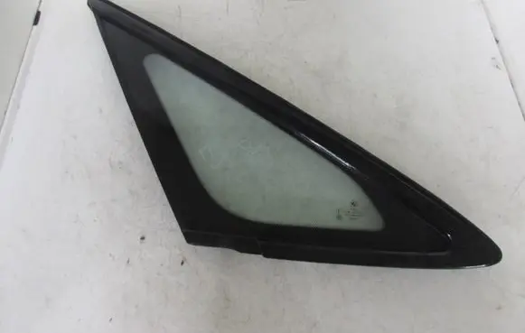 BMW 2 F45 Front triangle window/glass 7375182 1702170038