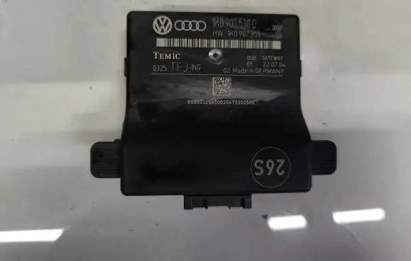 Volkswagen Touran I Gateway control module 1K0907530C 0325 1K0907951