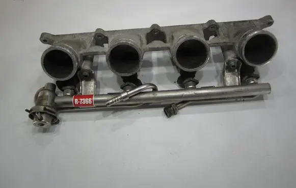Audi A4 S4 B5 8D Intake manifold 058133216