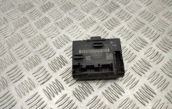 Volkswagen Golf VII Door control unit/module 5Q0959593B