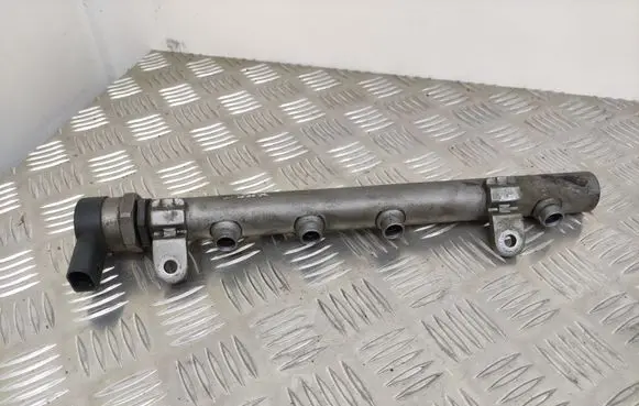Chrysler 300 - 300C Fuel main line pipe A6420700495 A6110780449