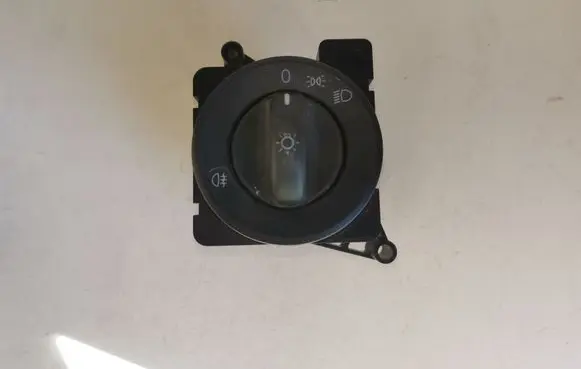 Mercedes-Benz Sprinter W906 Light switch A9069052401