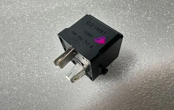 Audi A6 S6 C7 4G Other relay 4H0951253A