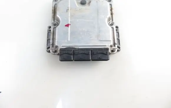 Nissan Primastar Engine control unit/module 8200118526 8200051608 0281010632