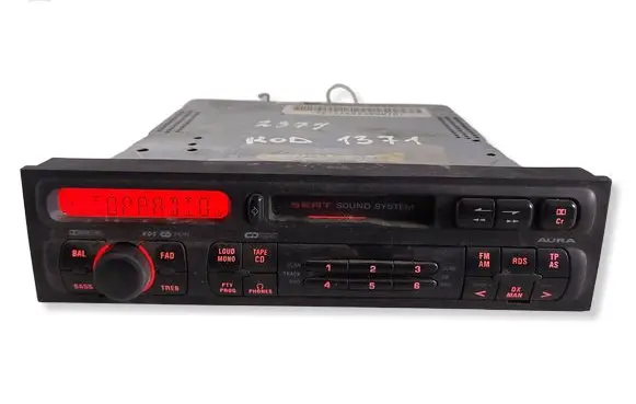 Seat Toledo II (1M) Radio/CD/DVD/GPS head unit SEZ2Z6X2090870 1M0035186B