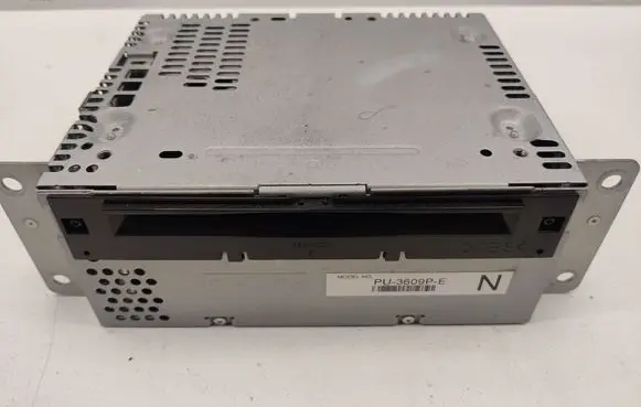 Radio/CD/DVD/GPS head unit