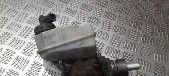 Renault Megane I Master brake cylinder 311901