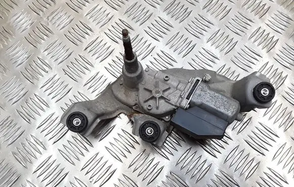 Toyota Auris E180 Wiper motor