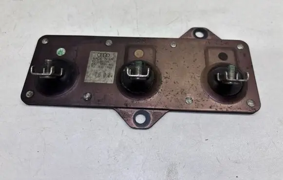 Audi Cabriolet B3 8G Coolant fan relay 8A0959493