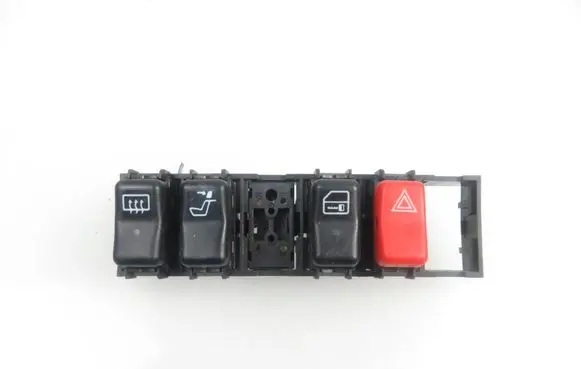 Mercedes-Benz C AMG W202 Central console control unit 2028210071