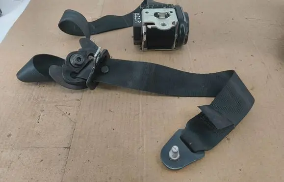 Peugeot 308 Front seatbelt 96776852XX 010R000 622193000