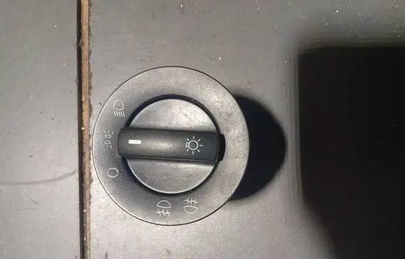 Volkswagen Touareg I Light switch 04054943 7L6941431Q