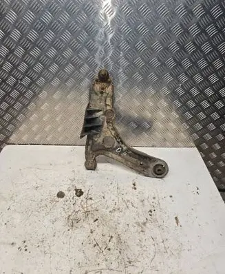 Volkswagen Golf III Front lower control arm/wishbone 