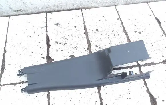 Mercedes-Benz Vito Viano W639 (B) pillar trim (bottom) P0099440