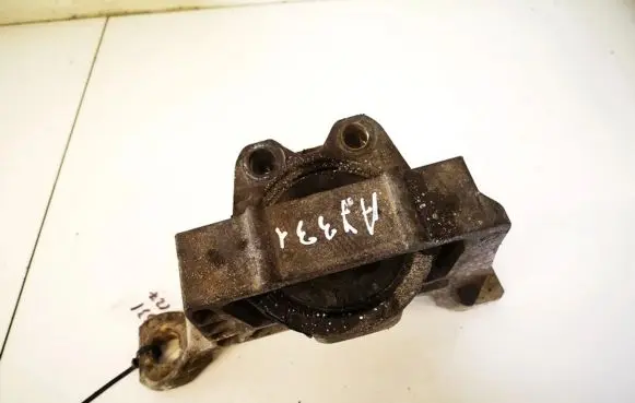 Mazda 3 I Engine mount bracket b32t39060