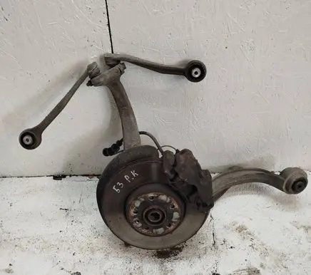 Audi A4 S4 B8 8K Front wheel hub spindle knuckle