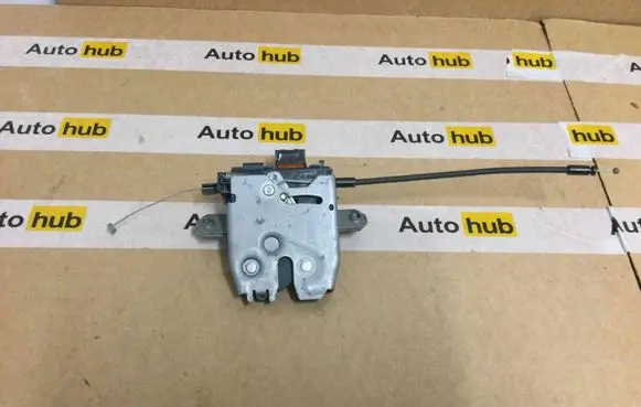 Aston Martin Vantage III Loading door lock CD33F442A66AC