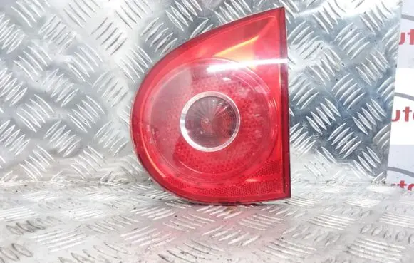 Volkswagen Golf V Tailgate rear/tail lights 1K6945094F 028500202A 00084302
