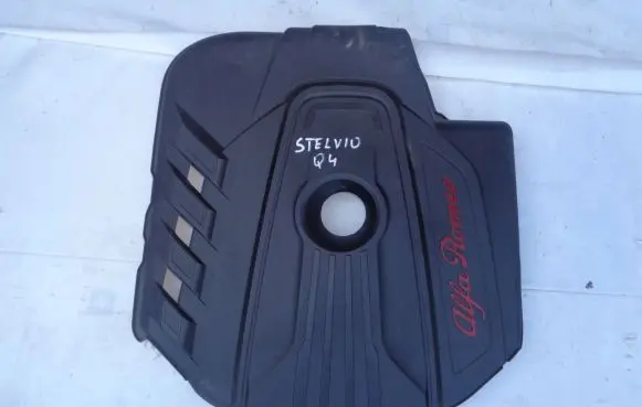 Alfa Romeo Stelvio Engine cover (trim)