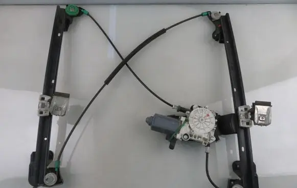 Land Rover Freelander Front door window regulator with motor 
