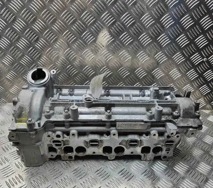 Mercedes-Benz ML W166 Engine head A6420101630 A6420105820