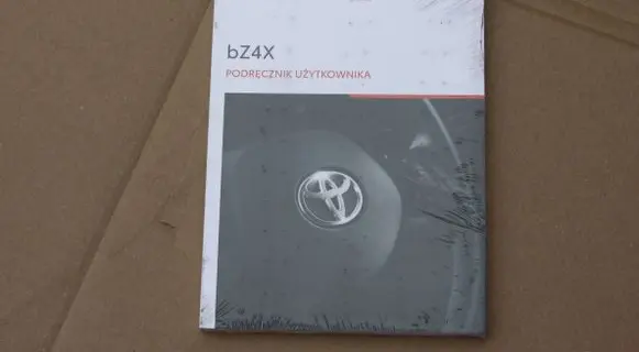 Toyota bZ4X User manual PZ49XU0220PL